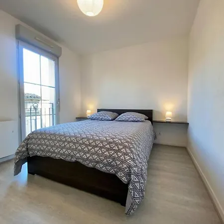 Le 24 Fevrier - Parking & Piscine - Vue Cite Medievale Appartement *
